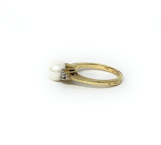 10k Pearl Ring Size 4.5