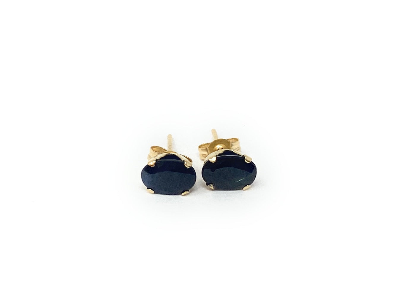 14k Blue Sapphire Studs .5g