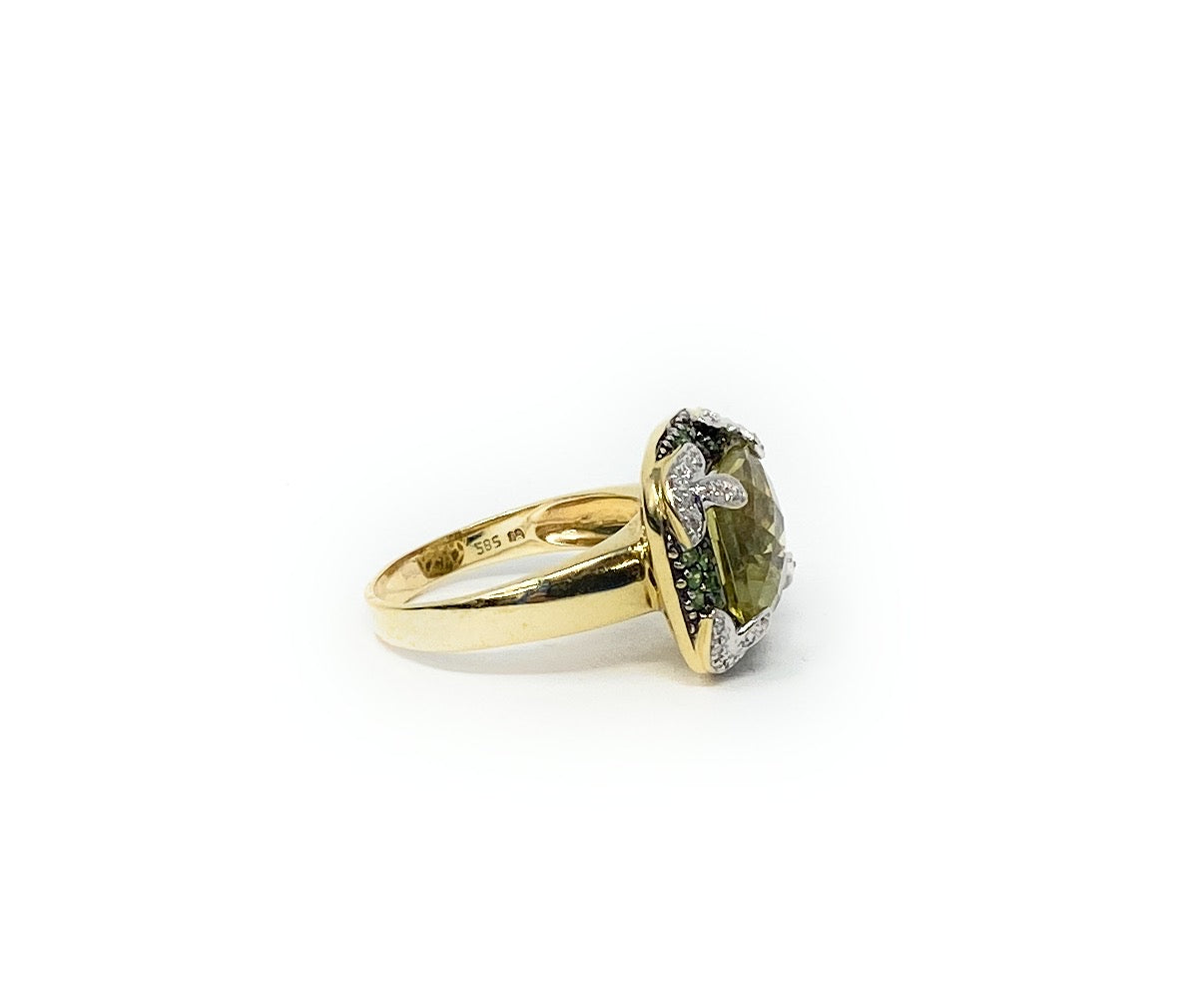 14k Multi Color Green Stone Ring Size 8