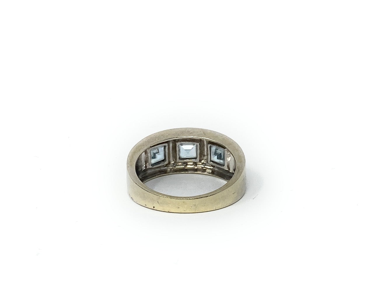 18k Blue Topaz White Gold Ring