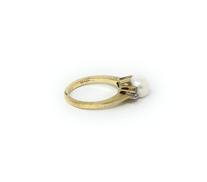 10k Pearl Ring Size 4.5