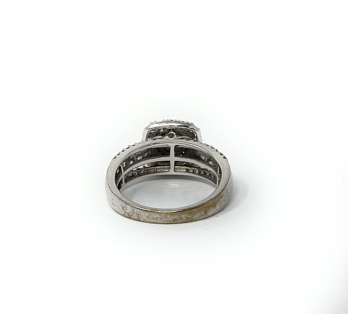 10k Engagement Ring W/Diamonds 1ctw Size 7 | 4.8g