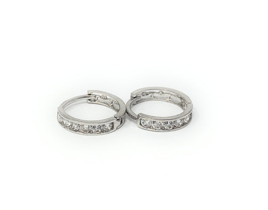 10k White Gold Huggies .9g