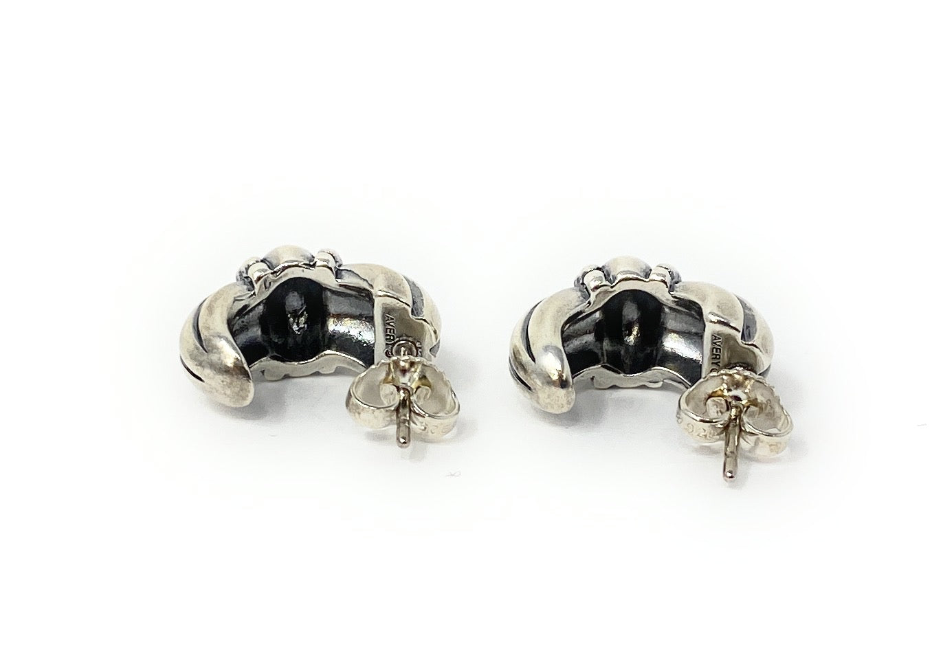 James Avery 925 Retired Thatch Beaded Huggie Hoop Earrings