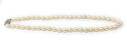 Tiffany & Co. Cream Pearl Beaded String & 925 Sterling Clasp Necklace 16"