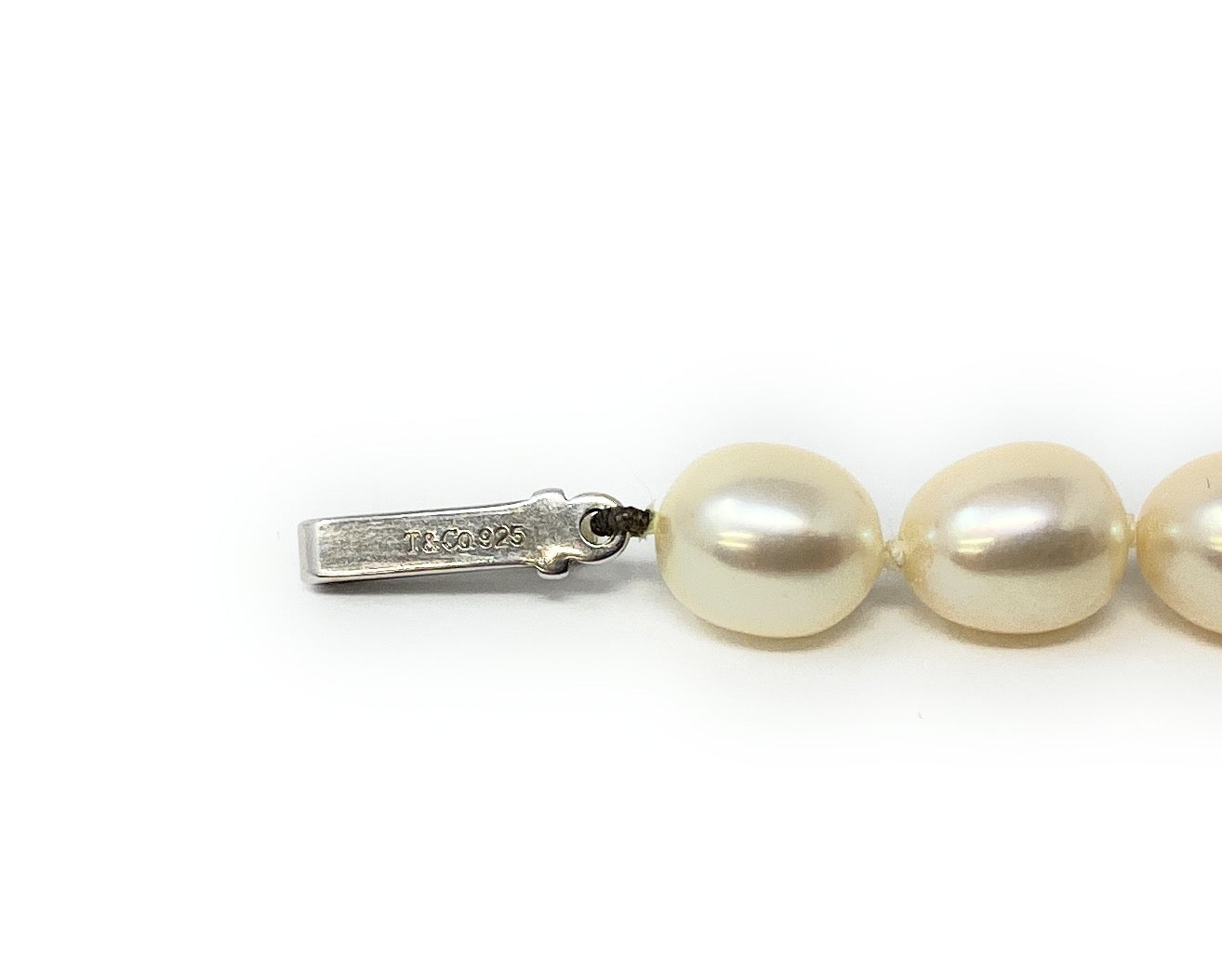 Tiffany & Co. Cream Pearl Beaded String & 925 Sterling Clasp Necklace 16"