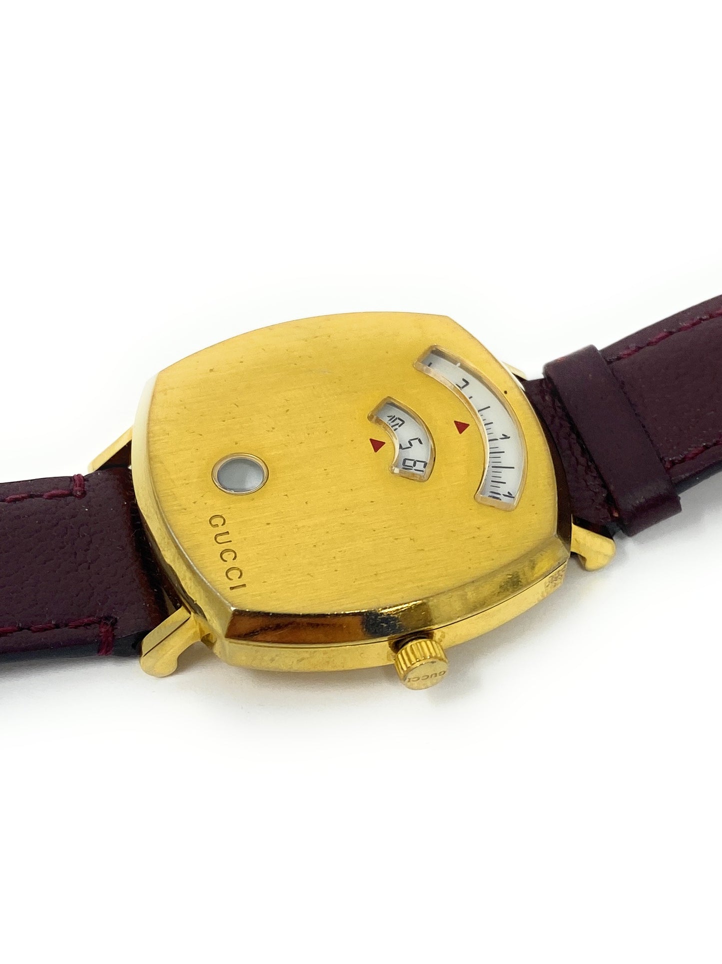 Gucci Grip GP 157.4 Men's Quartz Gold Tone Watch Burgundy Band - Running