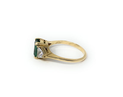 14k Yellow Gold Synth Emerald w/CZ Ring Size 10.5