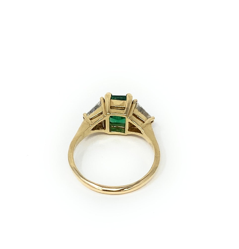 14k Yellow Gold Synth Emerald w/CZ Ring Size 10.5