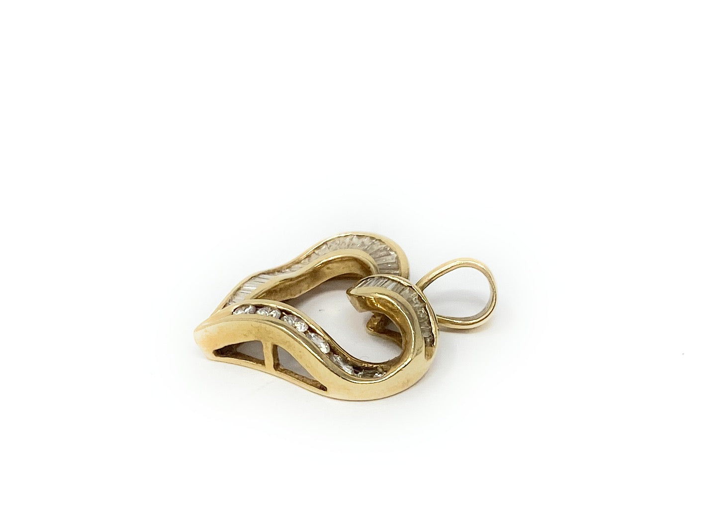 14k Heart Pendant 3.1g