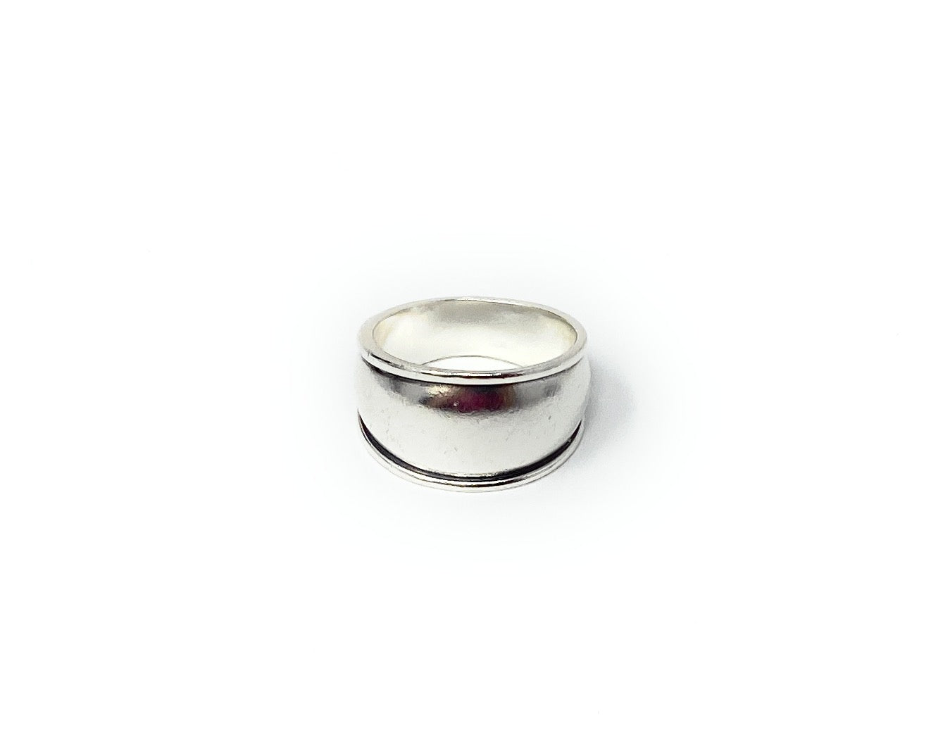 James Avery 925 Rounded Wide Band Size 9
