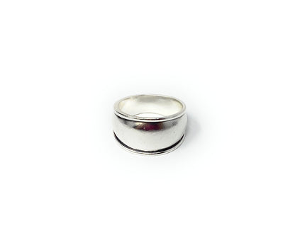 James Avery 925 Rounded Wide Band Size 9