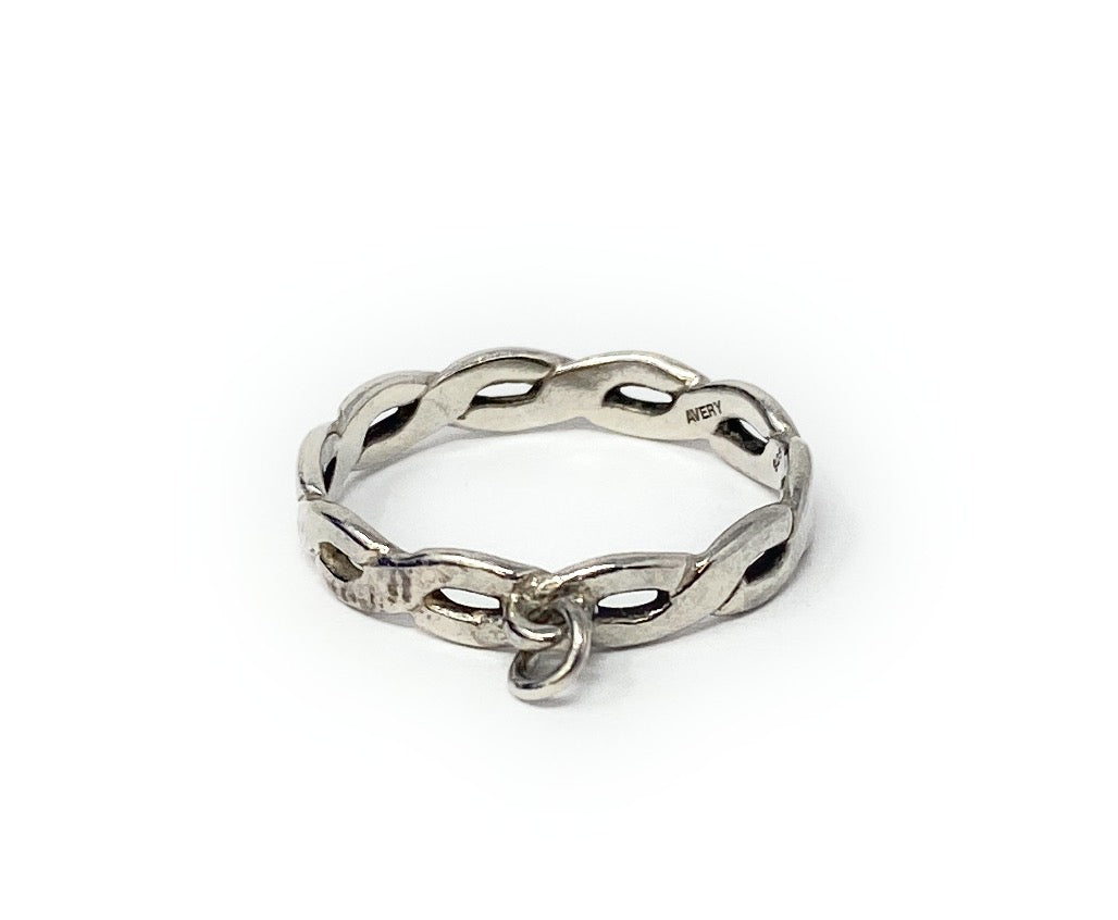 James Avery 925Woven Tresse Braided W/ Charm Loop  Ring Band Size 7.5 Rare