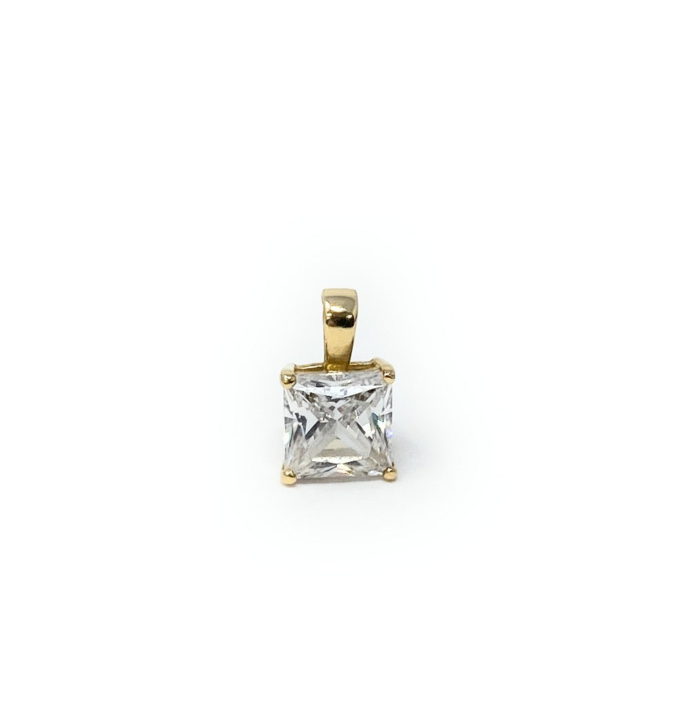 14k Yellow Gold Princess Cut  CZ Pendant .7g