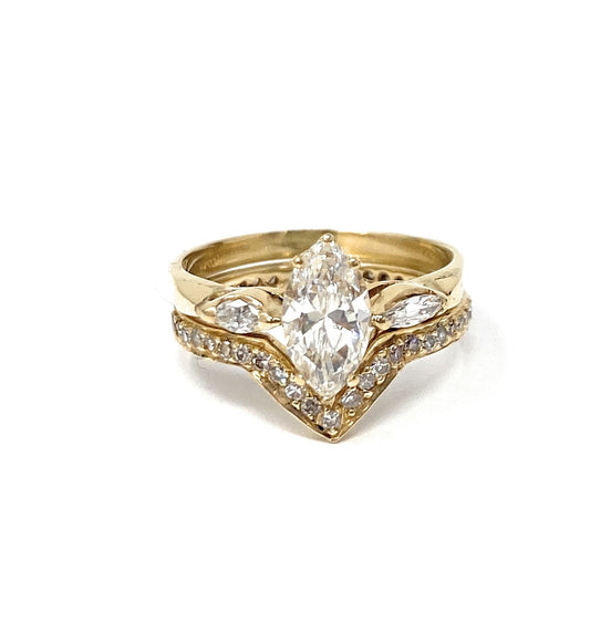 14k Gold Marquee Solitaire Diamond  Ring Set