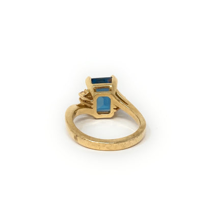 14K Blue Topaz Ring Size 7