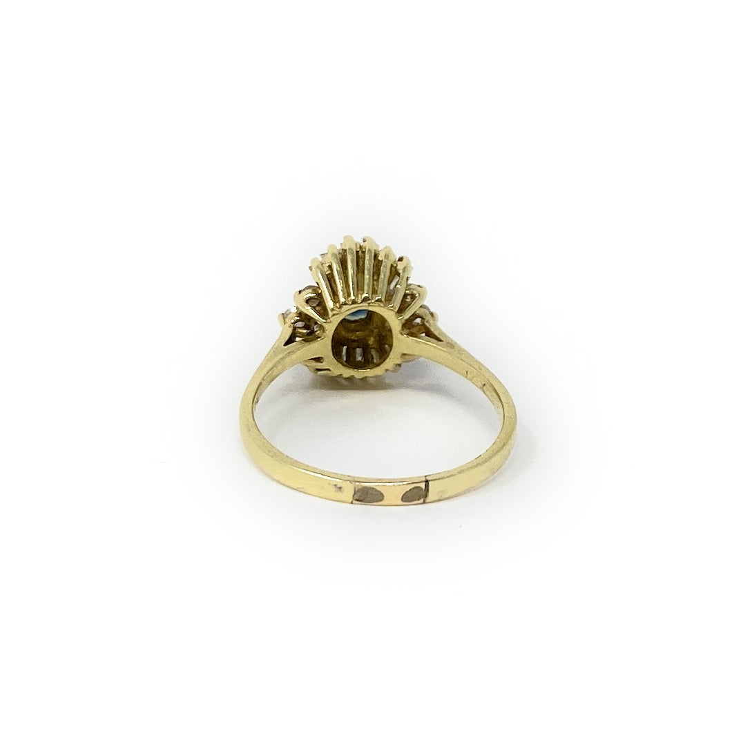 14k Gold Diamond Blue Stone Ring 2.1g
