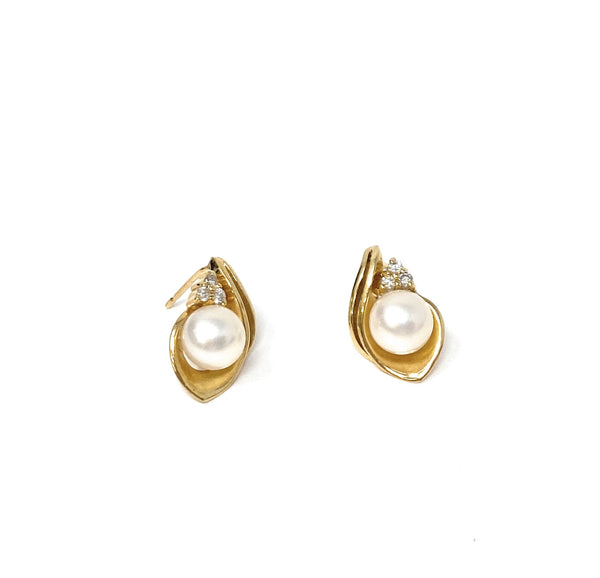 14k Pearl Earrings 3.4g
