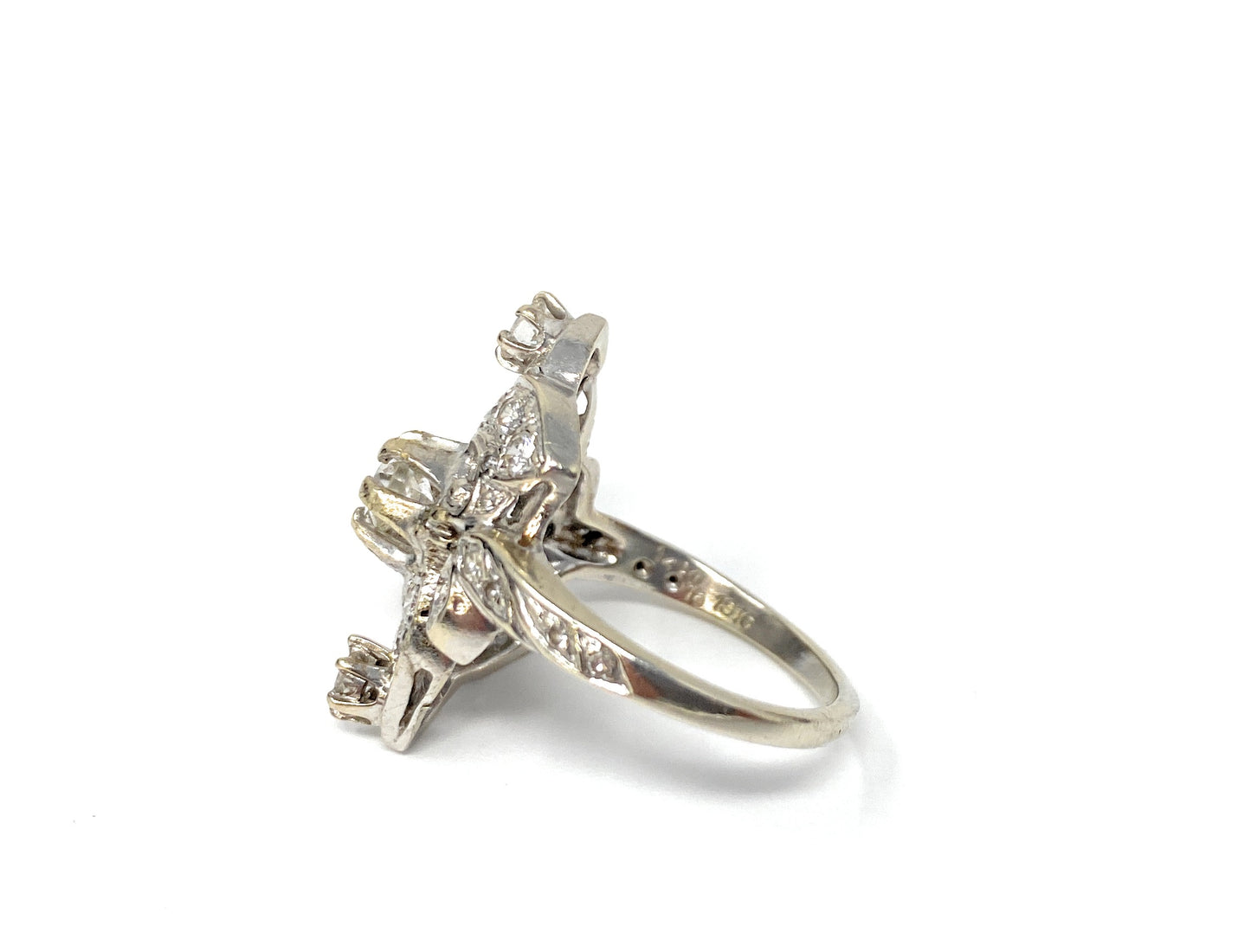 14k .65pt Center Diamond 2.5tcw SI1 Color H Ring Size 7 | 5g
