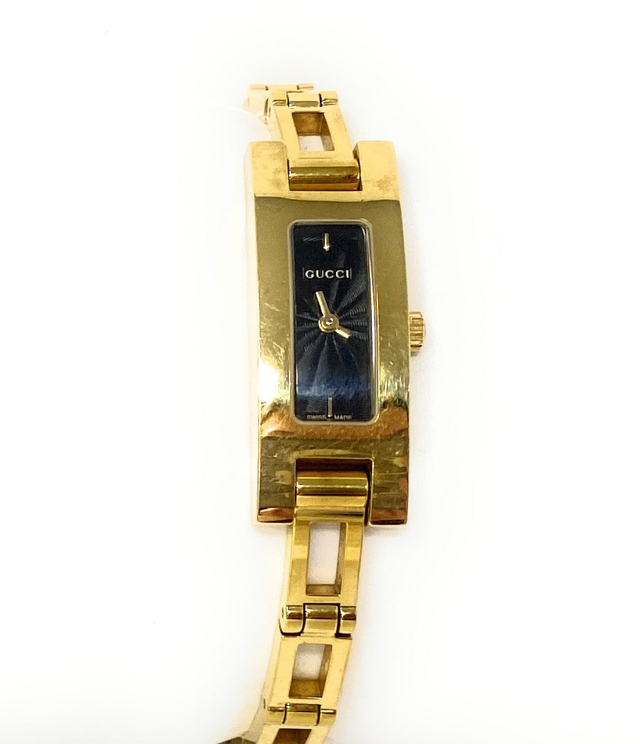 Gucci 3900L Gold Tone Ladies Wristwatch