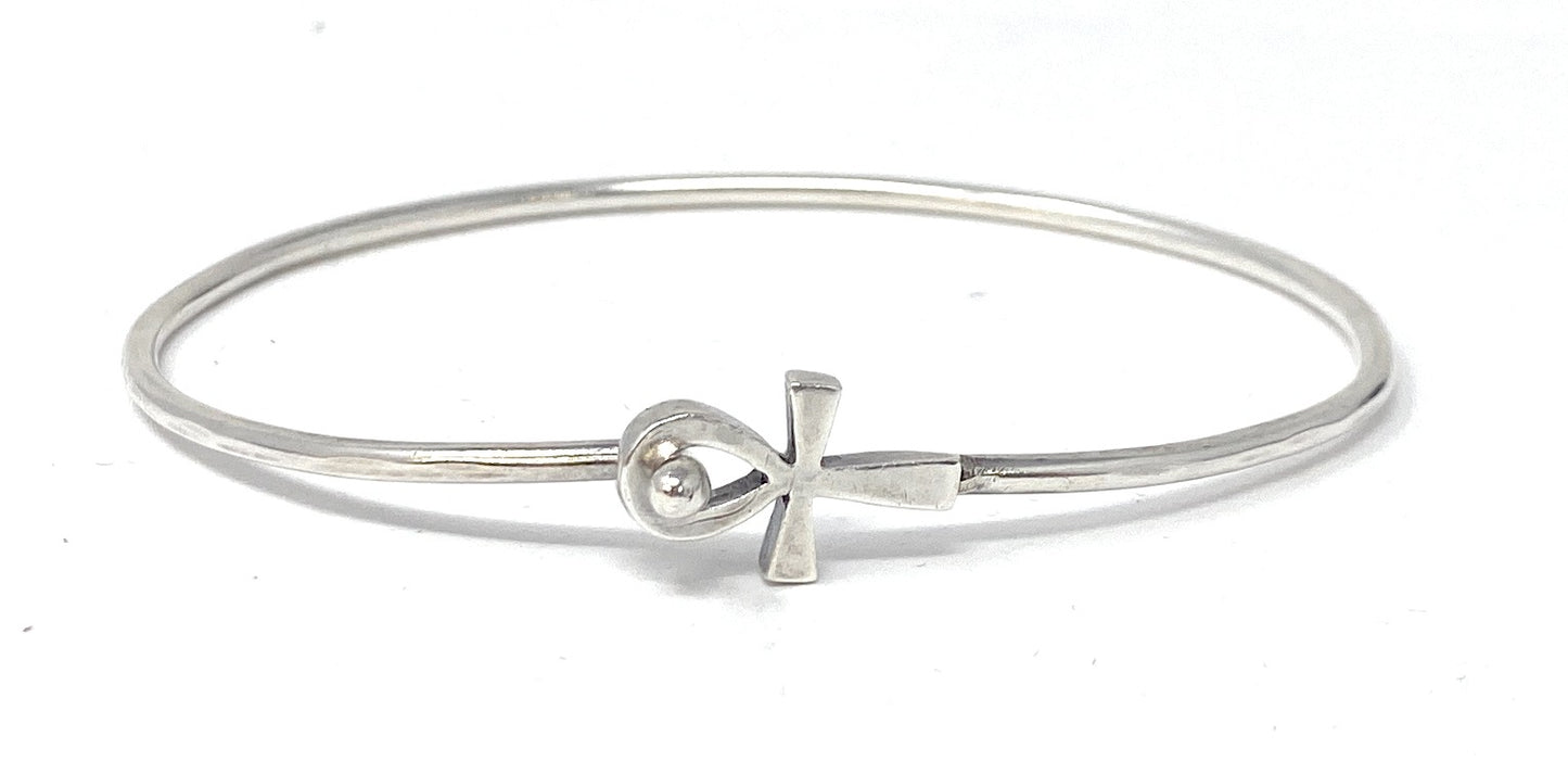 James Avery 925 Retired Ankh Hook-On Bracelet Size 7