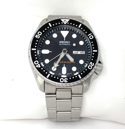 Seiko 7S26-0020 Automatic Diver's 200m Black Dial Model: SKX007J