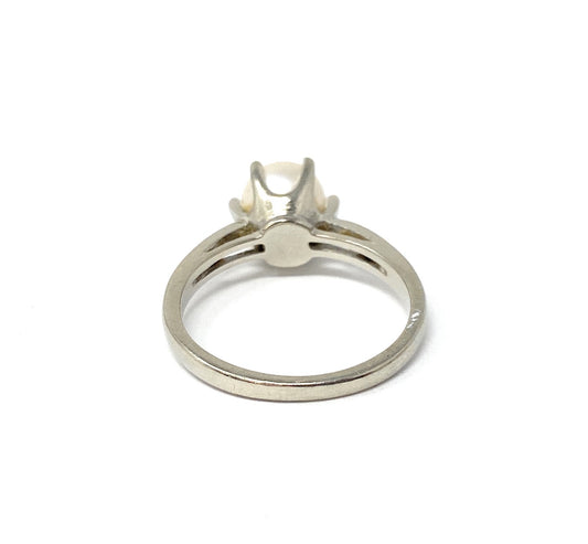 10k White Gold Pearl Ring 2.4g