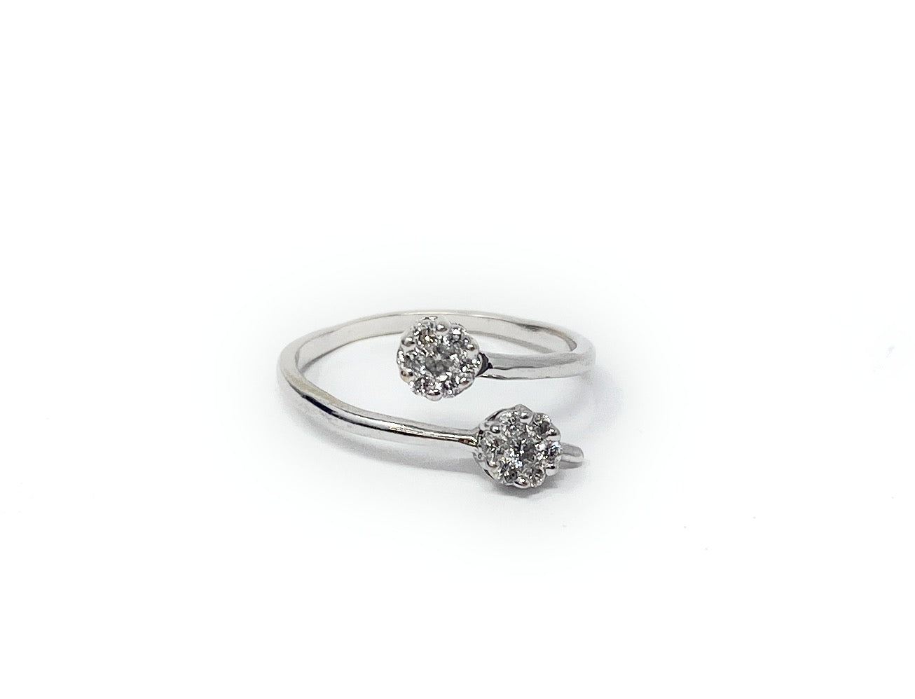 14k White Gold Flower Twist Ring 1.6g